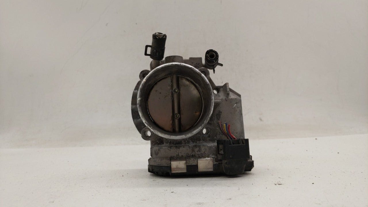 2011-2014 Hyundai Sonata Throttle Body P/N:35100-2G700 Fits Fits 2011 2012 2013 2014 2015 2016 OEM Used Auto Parts - Oemused