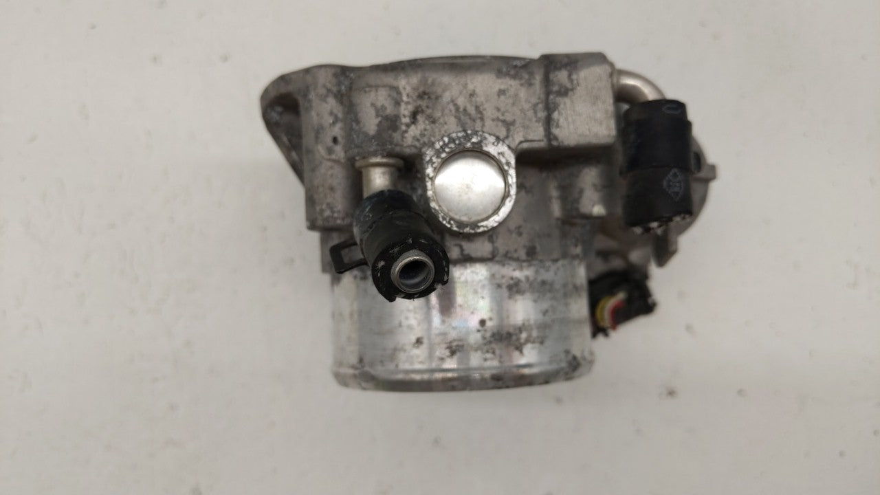2011-2014 Hyundai Sonata Throttle Body P/N:35100-2G700 Fits Fits 2011 2012 2013 2014 2015 2016 OEM Used Auto Parts - Oemused