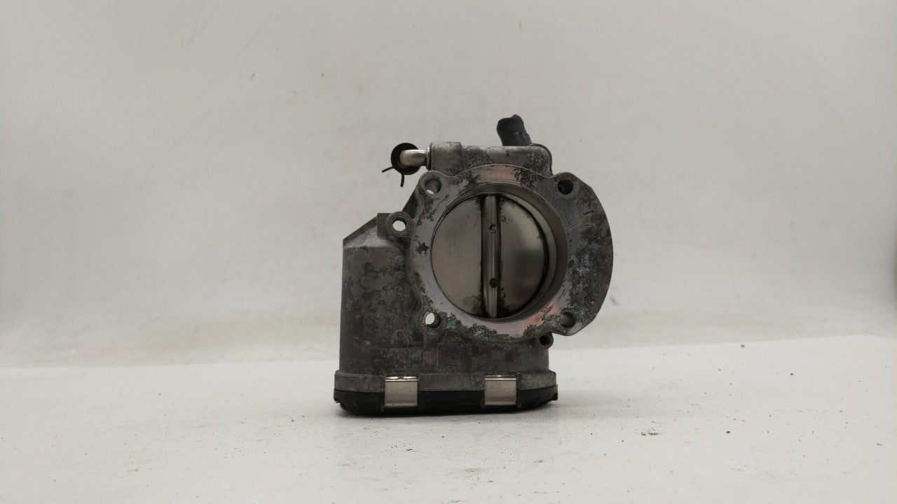 2011-2014 Hyundai Sonata Throttle Body P/N:35100-2G700 Fits Fits 2011 2012 2013 2014 2015 2016 OEM Used Auto Parts - Oemused