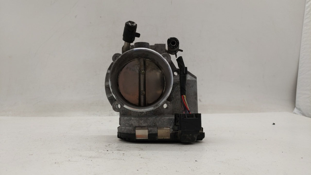 2011-2014 Hyundai Sonata Throttle Body P/N:35100-2G700 Fits Fits 2011 2012 2013 2014 2015 2016 OEM Used Auto Parts - Oemused