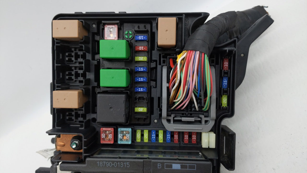2013-2015 Hyundai Sonata Fusebox Fuse Box Panel Relay Module P/N:130830 1445 91251-4R031 Fits Fits 2013 2014 2015 OEM Used A