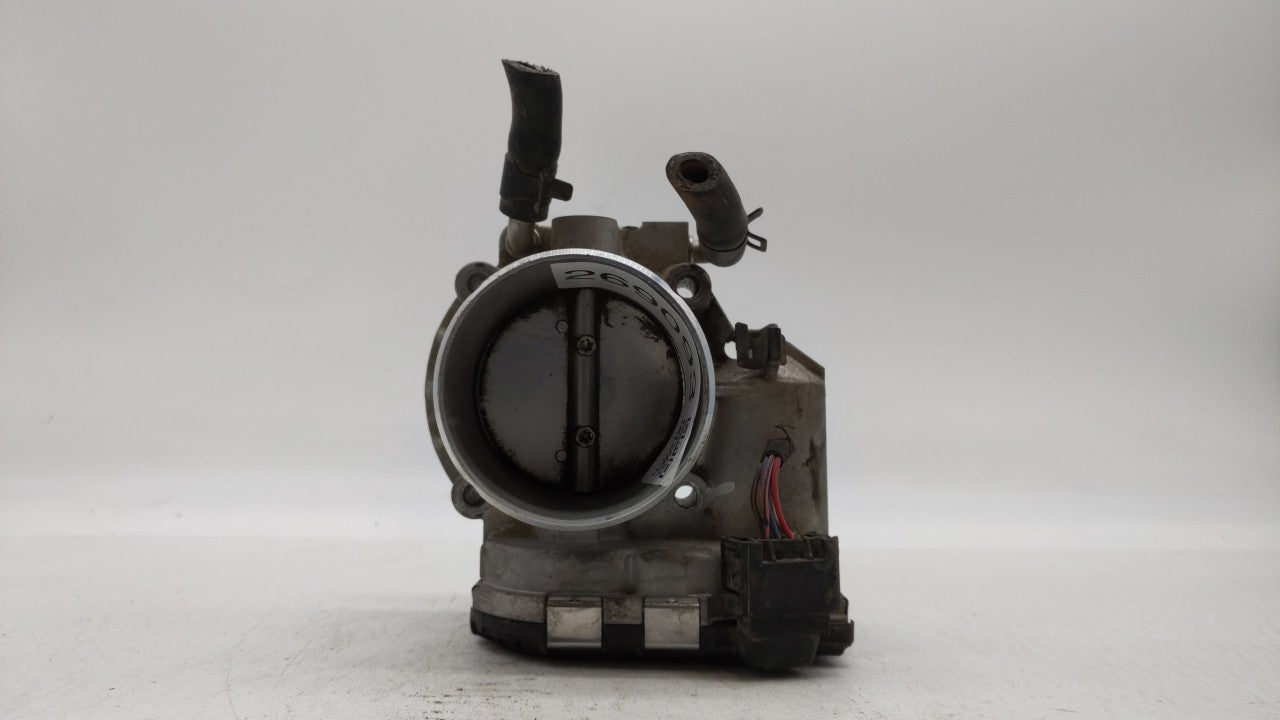 2011-2014 Hyundai Sonata Throttle Body P/N:35100-2G700 Fits Fits 2011 2012 2013 2014 2015 2016 OEM Used Auto Parts - Oemused