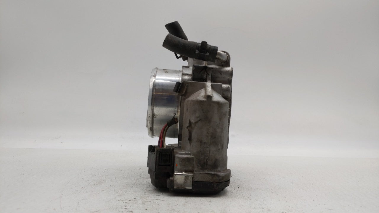 2011-2014 Hyundai Sonata Throttle Body P/N:35100-2G700 Fits Fits 2011 2012 2013 2014 2015 2016 OEM Used Auto Parts - Oemused