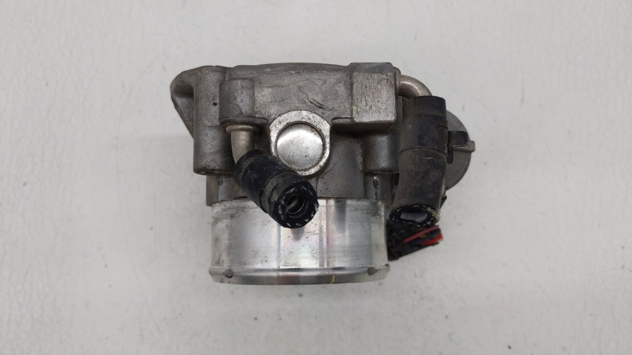 2011-2014 Hyundai Sonata Throttle Body P/N:35100-2G700 Fits Fits 2011 2012 2013 2014 2015 2016 OEM Used Auto Parts - Oemused