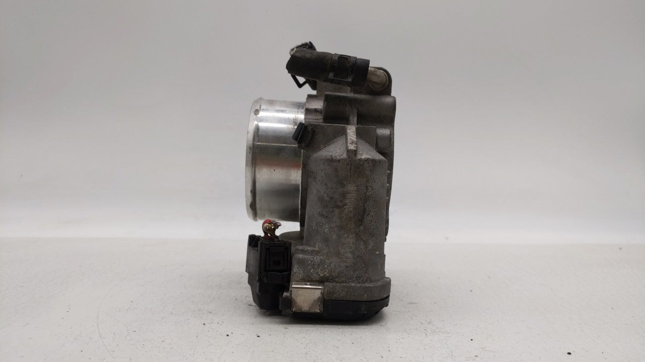 2011-2014 Hyundai Sonata Throttle Body P/N:35100-2G700 Fits Fits 2011 2012 2013 2014 2015 2016 OEM Used Auto Parts - Oemused