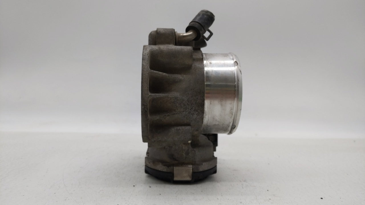 2011-2014 Hyundai Sonata Throttle Body P/N:35100-2G700 Fits Fits 2011 2012 2013 2014 2015 2016 OEM Used Auto Parts - Oemused