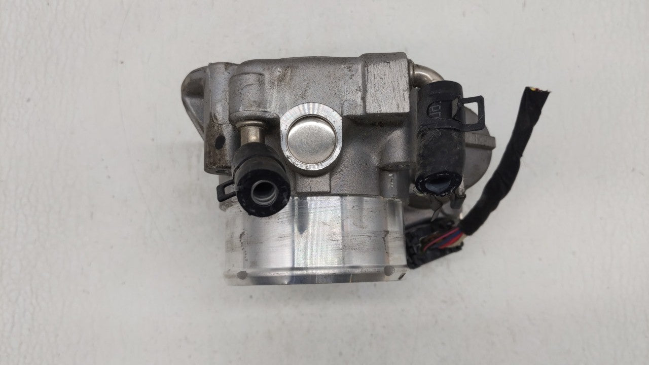 2011-2014 Hyundai Sonata Throttle Body P/N:35100-2G700 Fits Fits 2011 2012 2013 2014 2015 2016 OEM Used Auto Parts - Oemused