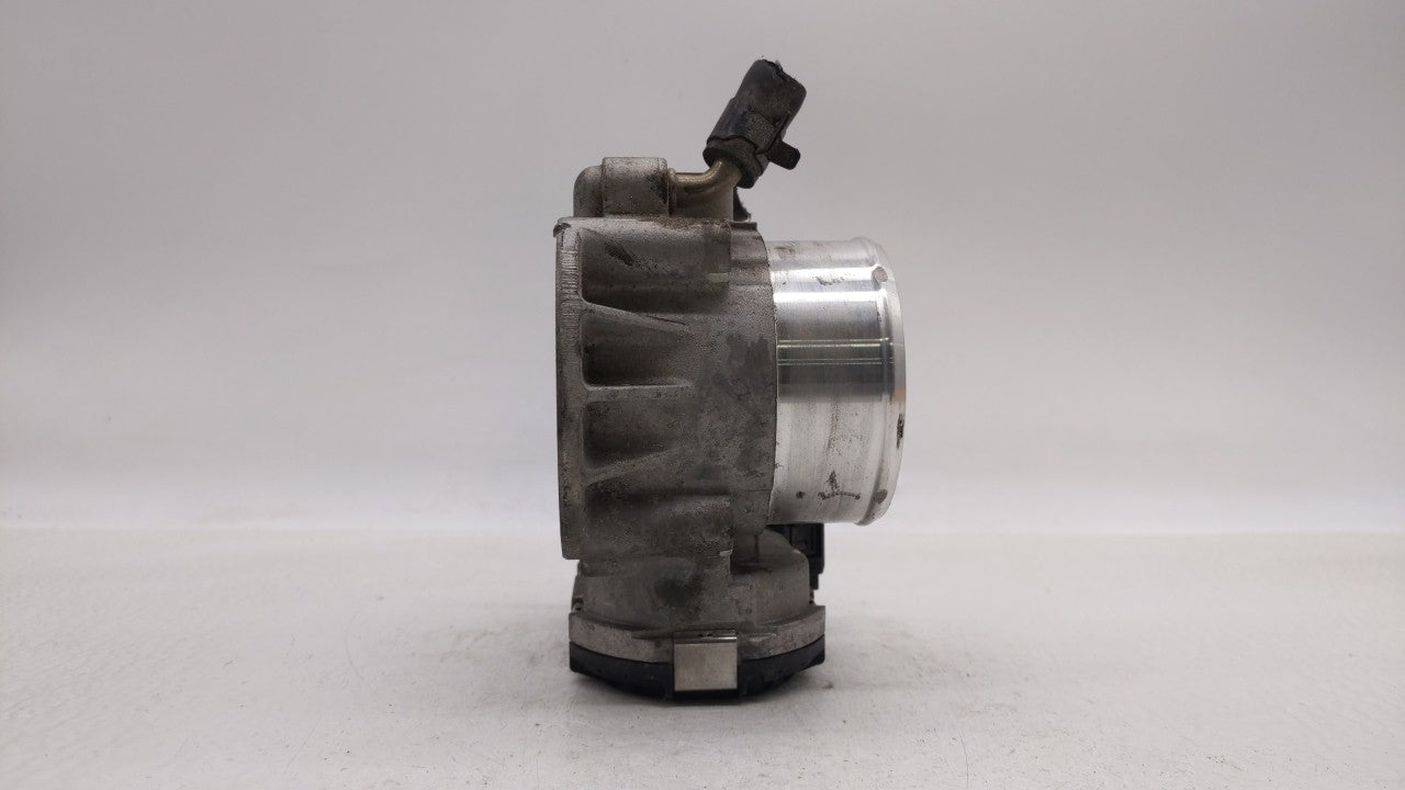 2011-2014 Hyundai Sonata Throttle Body P/N:35100-2G700 Fits Fits 2011 2012 2013 2014 2015 2016 OEM Used Auto Parts - Oemused