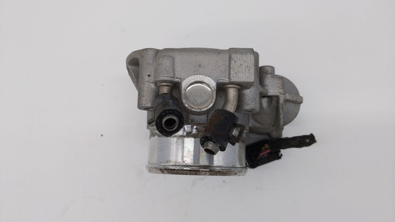 2011-2014 Hyundai Sonata Throttle Body P/N:35100-2G710 Fits Fits 2011 2012 2013 2014 2015 2016 OEM Used Auto Parts - Oemused