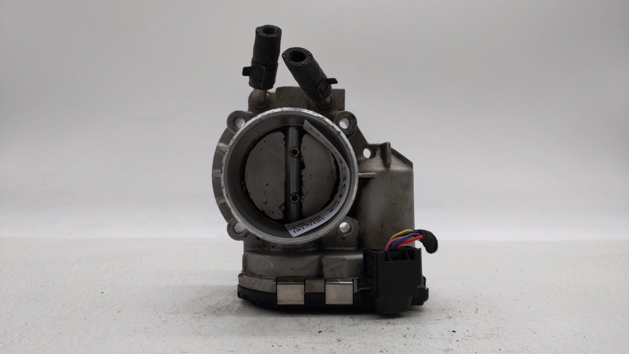 2011-2014 Hyundai Sonata Throttle Body P/N:35100-2G710 Fits Fits 2011 2012 2013 2014 2015 2016 OEM Used Auto Parts - Oemused