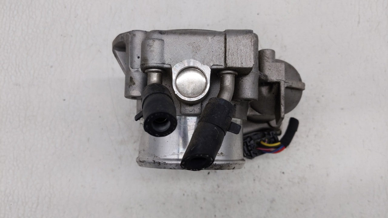 2011-2014 Hyundai Sonata Throttle Body P/N:35100-2G710 Fits Fits 2011 2012 2013 2014 2015 2016 OEM Used Auto Parts - Oemused