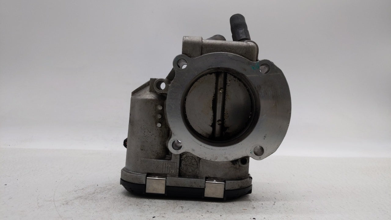 2011-2014 Hyundai Sonata Throttle Body P/N:35100-2G710 Fits Fits 2011 2012 2013 2014 2015 2016 OEM Used Auto Parts - Oemused