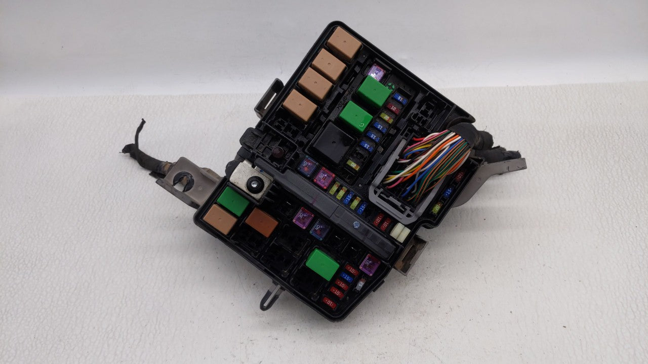 2011-2014 Hyundai Sonata Fusebox Fuse Box Panel Relay Module P/N:VS912003Q071MG VSQFHE2370F0175 Fits Fits 2011 2012 2013 201