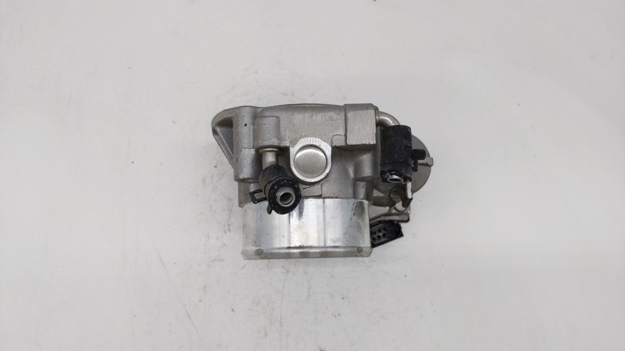 2011-2014 Hyundai Sonata Throttle Body P/N:35100-2G700 Fits Fits 2011 2012 2013 2014 2015 2016 OEM Used Auto Parts - Oemused
