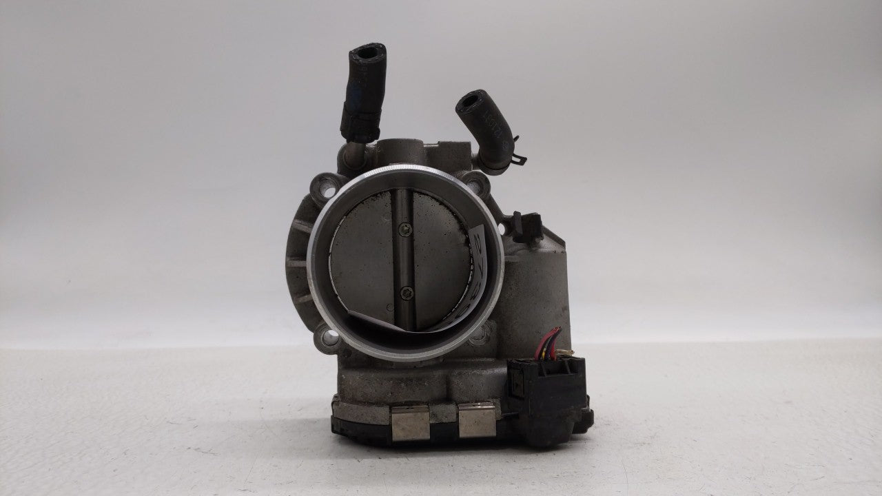 2011-2014 Hyundai Sonata Throttle Body P/N:35100-2G700 Fits Fits 2011 2012 2013 2014 2015 2016 OEM Used Auto Parts - Oemused