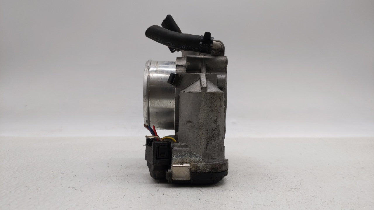 2011-2014 Hyundai Sonata Throttle Body P/N:35100-2G700 Fits Fits 2011 2012 2013 2014 2015 2016 OEM Used Auto Parts - Oemused