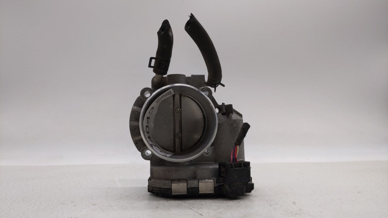 2011-2014 Hyundai Sonata Throttle Body P/N:35100-2G700 Fits Fits 2011 2012 2013 2014 2015 2016 OEM Used Auto Parts - Oemused