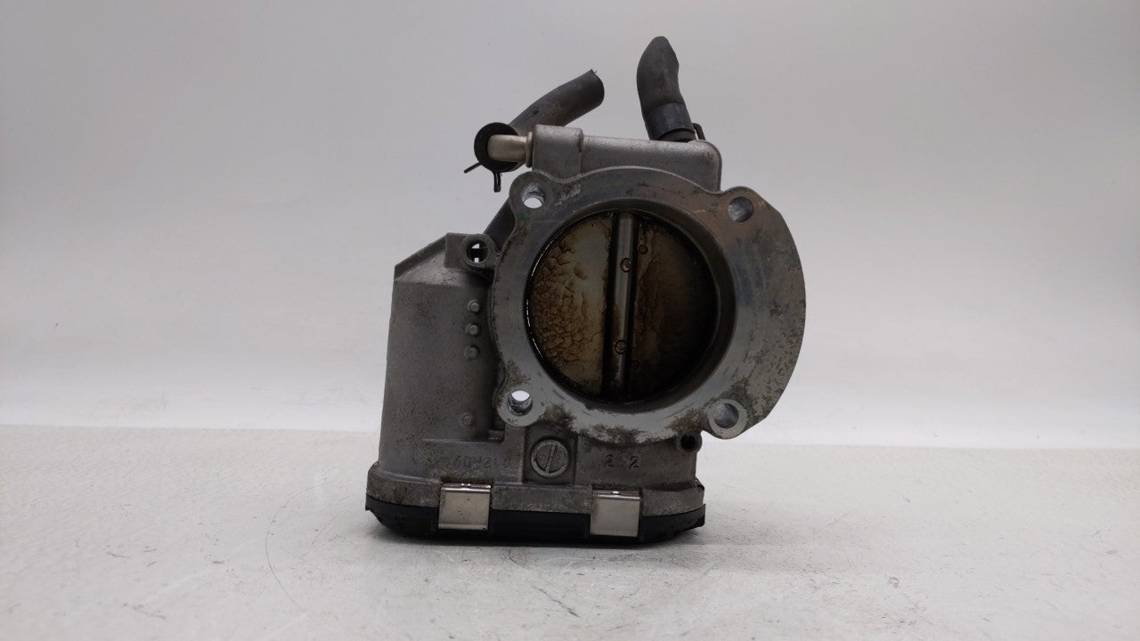 2011-2014 Hyundai Sonata Throttle Body P/N:35100-2G700 Fits Fits 2011 2012 2013 2014 2015 2016 OEM Used Auto Parts - Oemused