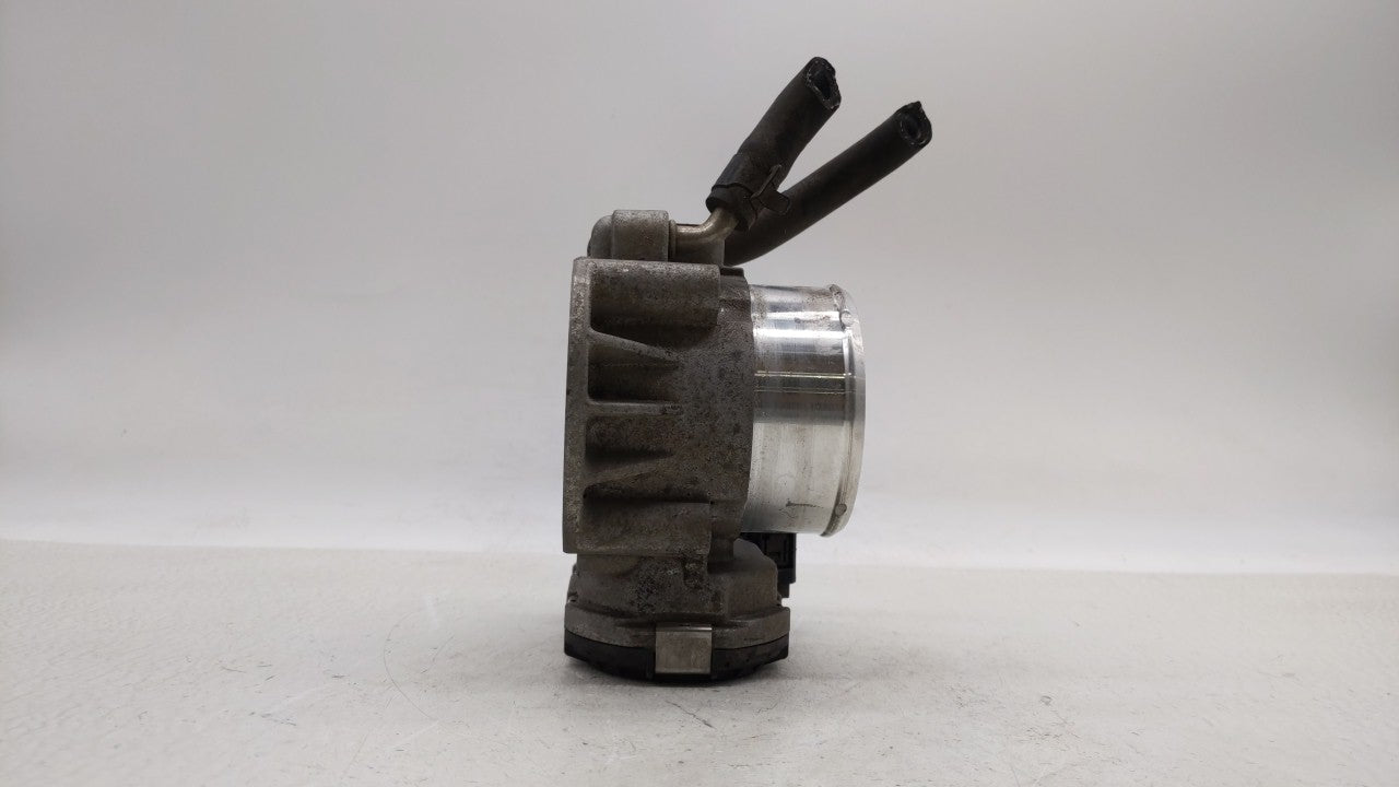 2011-2014 Hyundai Sonata Throttle Body P/N:35100-2G700 Fits Fits 2011 2012 2013 2014 2015 2016 OEM Used Auto Parts - Oemused
