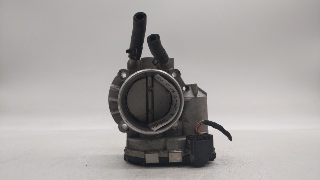 2011-2014 Hyundai Sonata Throttle Body P/N:35100-2G710 Fits Fits 2011 2012 2013 2014 2015 2016 OEM Used Auto Parts - Oemused
