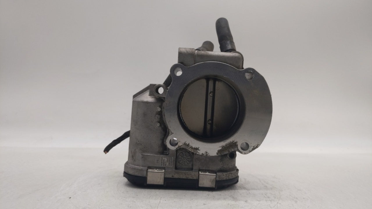 2011-2014 Hyundai Sonata Throttle Body P/N:35100-2G710 Fits Fits 2011 2012 2013 2014 2015 2016 OEM Used Auto Parts - Oemused