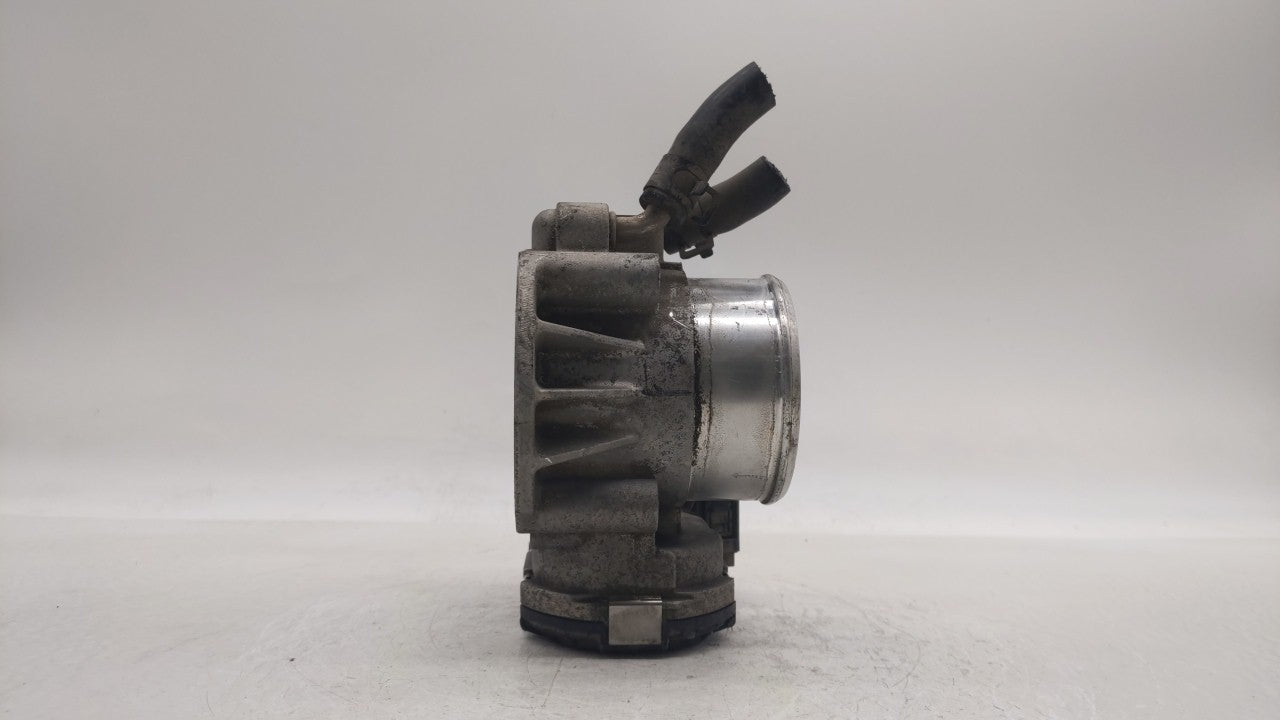 2011-2014 Hyundai Sonata Throttle Body P/N:35100-2G710 Fits Fits 2011 2012 2013 2014 2015 2016 OEM Used Auto Parts - Oemused