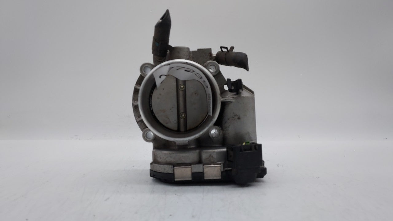 2011-2015 Hyundai Sonata Throttle Body P/N:35100-2G800 Fits Fits 2011 2012 2013 2014 2015 2016 OEM Used Auto Parts - Oemused
