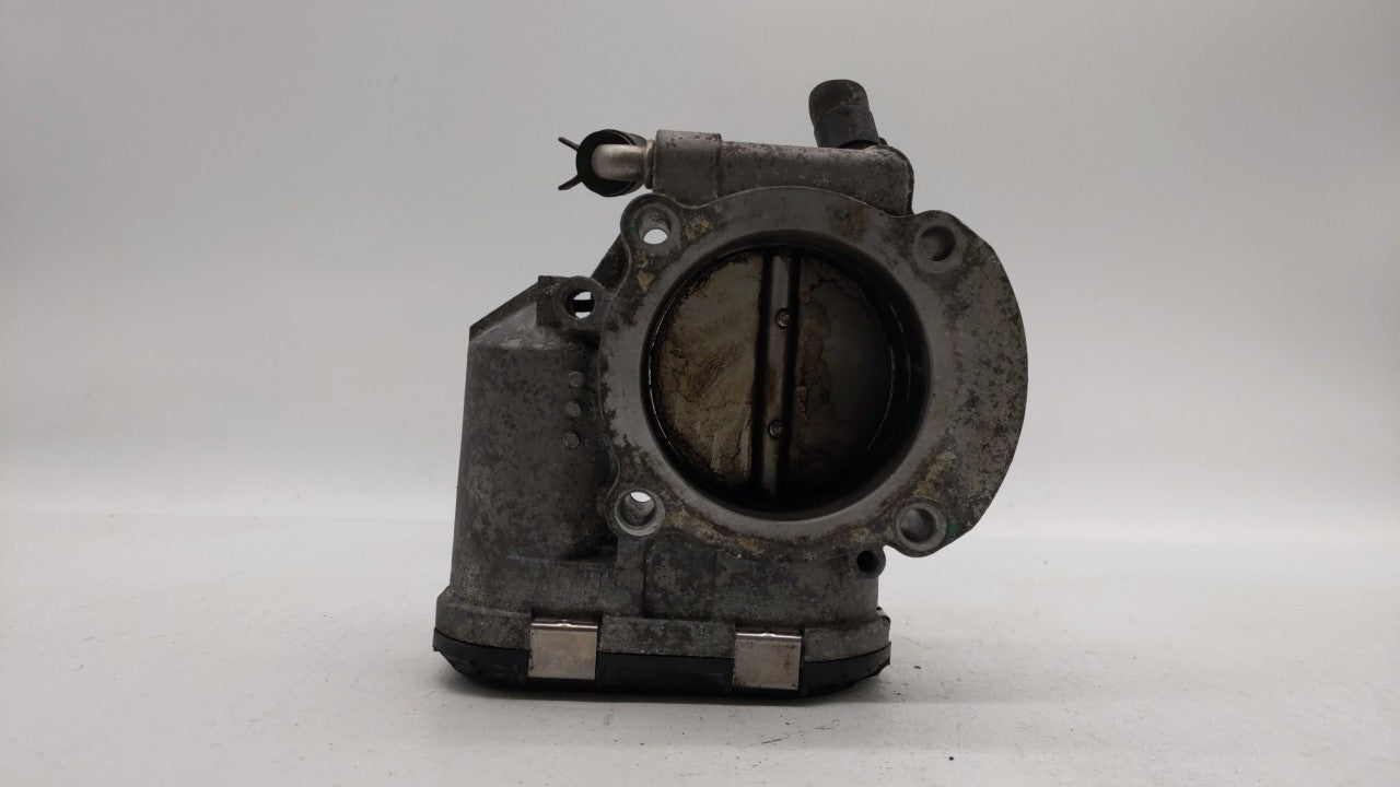 2011-2014 Hyundai Sonata Throttle Body P/N:35100-2G700 Fits Fits 2011 2012 2013 2014 2015 2016 OEM Used Auto Parts - Oemused