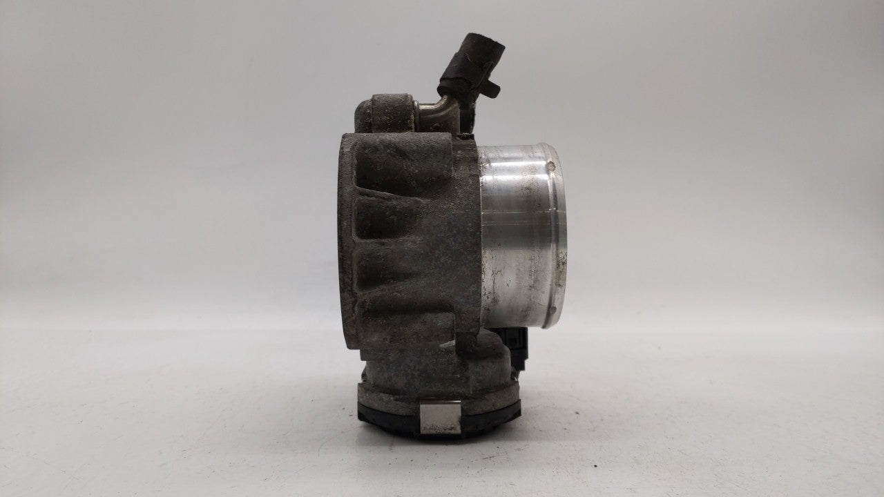 2011-2014 Hyundai Sonata Throttle Body P/N:35100-2G700 Fits Fits 2011 2012 2013 2014 2015 2016 OEM Used Auto Parts - Oemused