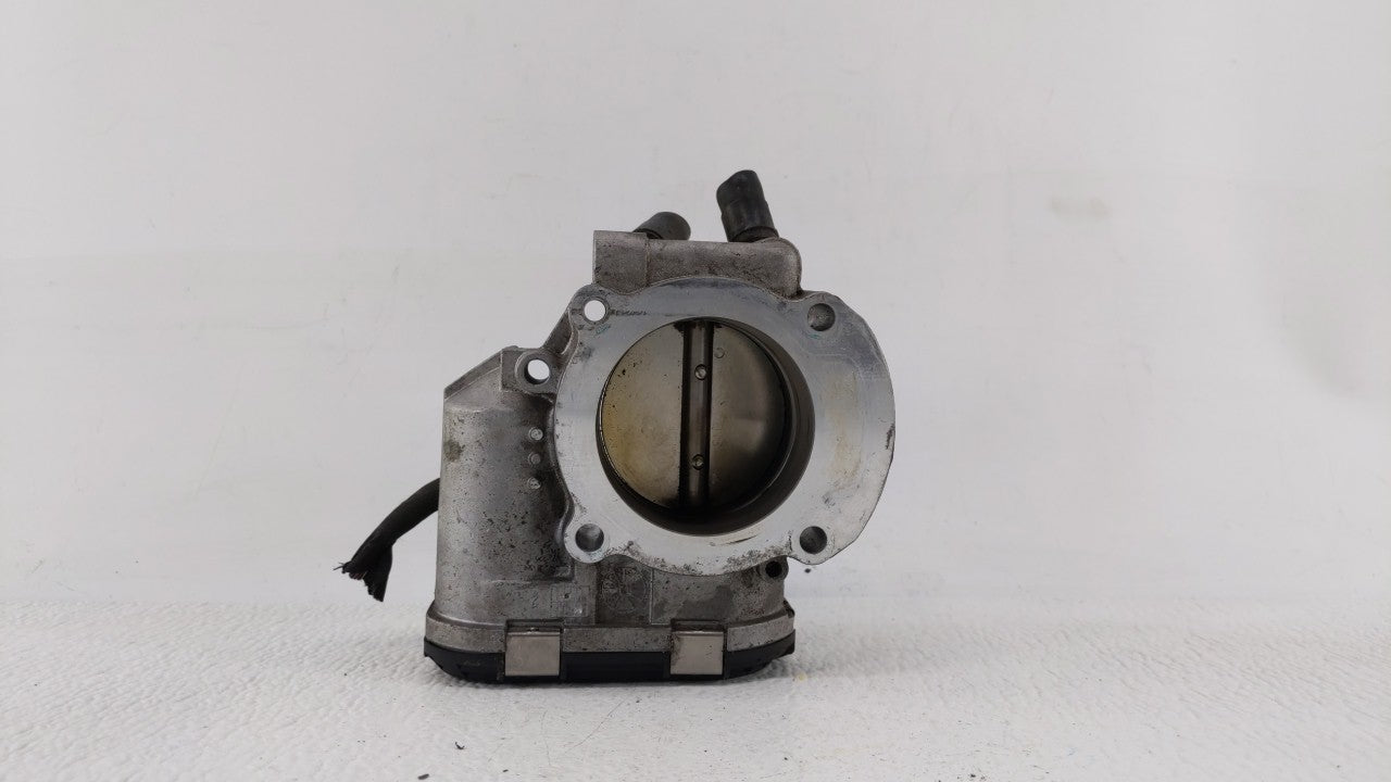 2011-2014 Hyundai Sonata Throttle Body P/N:35100-2G710 Fits Fits 2011 2012 2013 2014 2015 2016 OEM Used Auto Parts - Oemused