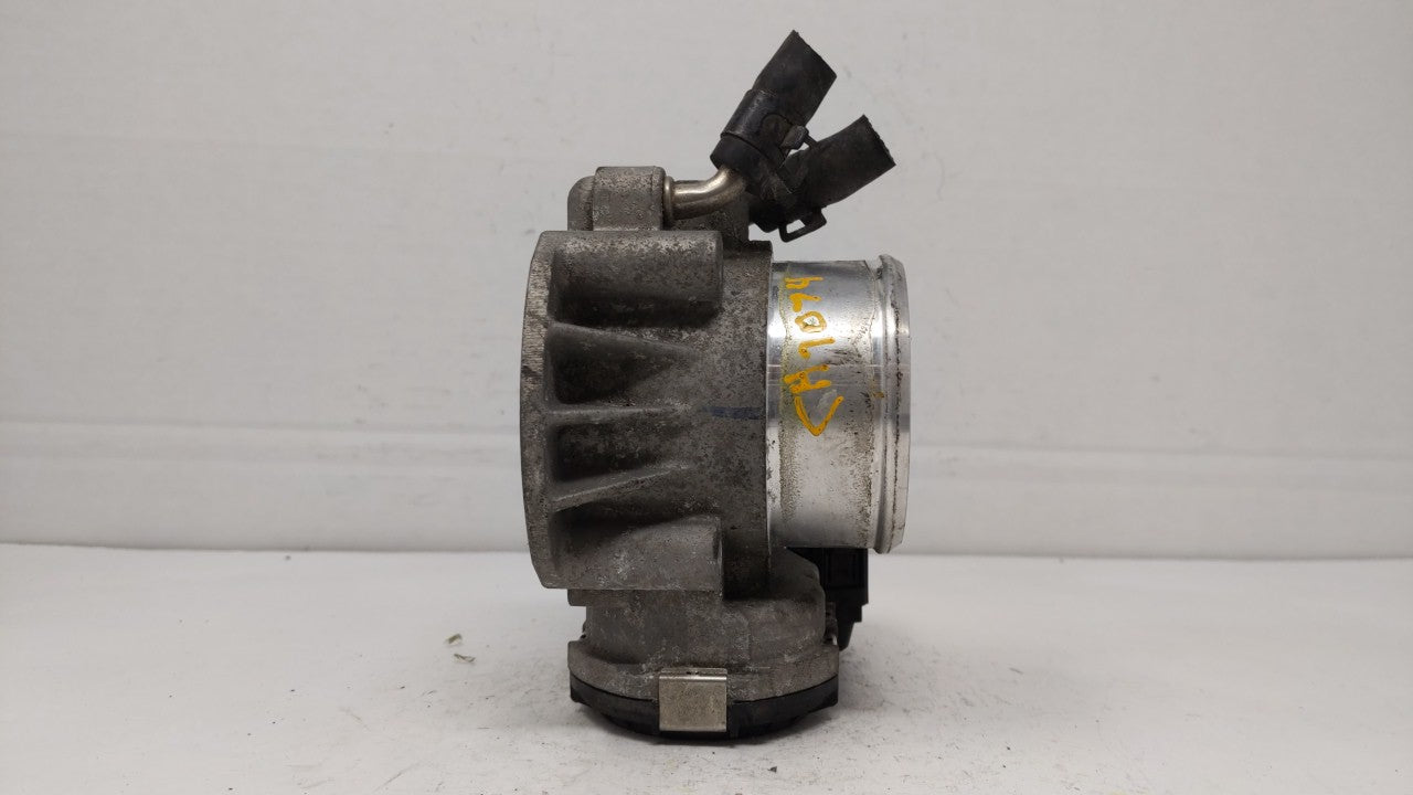 2011-2014 Hyundai Sonata Throttle Body P/N:35100-2G710 Fits Fits 2011 2012 2013 2014 2015 2016 OEM Used Auto Parts - Oemused