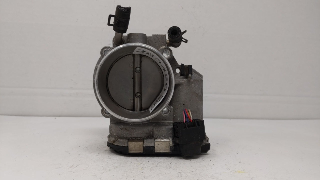 2011-2014 Hyundai Sonata Throttle Body P/N:35100-2G700 Fits Fits 2011 2012 2013 2014 2015 2016 OEM Used Auto Parts - Oemused