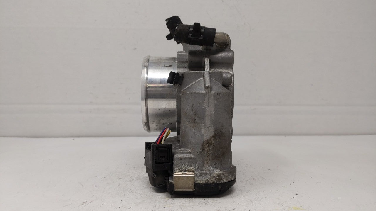 2011-2014 Hyundai Sonata Throttle Body P/N:35100-2G700 Fits Fits 2011 2012 2013 2014 2015 2016 OEM Used Auto Parts - Oemused