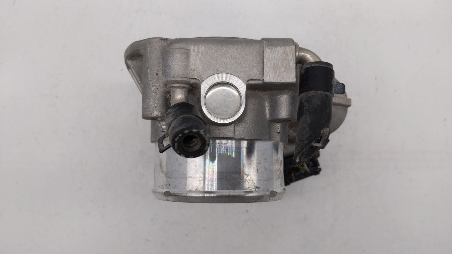 2011-2014 Hyundai Sonata Throttle Body P/N:35100-2G700 Fits Fits 2011 2012 2013 2014 2015 2016 OEM Used Auto Parts - Oemused