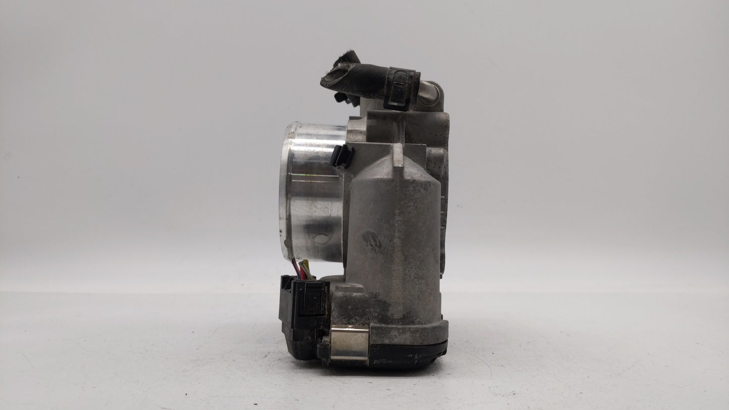 2011-2014 Hyundai Sonata Throttle Body P/N:35100-2G700 Fits Fits 2011 2012 2013 2014 2015 2016 OEM Used Auto Parts - Oemused