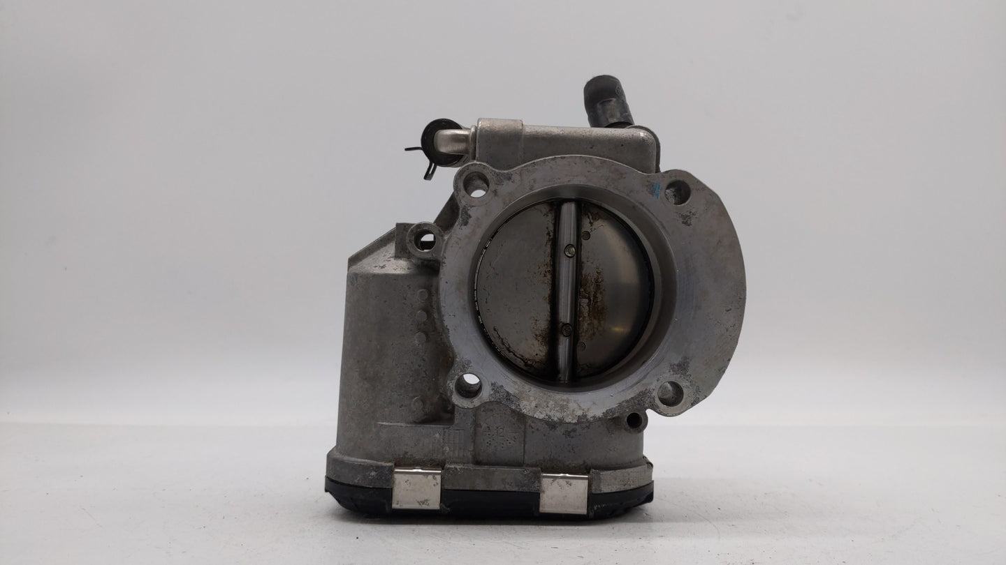 2011-2014 Hyundai Sonata Throttle Body P/N:35100-2G700 Fits Fits 2011 2012 2013 2014 2015 2016 OEM Used Auto Parts - Oemused