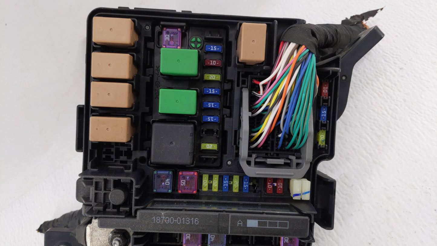 2011-2014 Hyundai Sonata Fusebox Fuse Box Panel Relay Module P/N:VS912003Q071MG VSQFHE2370F0175 Fits Fits 2011 2012 2013 201