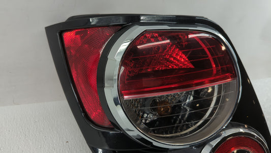 2013 Hyundai Sonata Tail Light Assembly Driver Left OEM P/N:94534065 95470356 Fits Fits 2012 2014 2015 2016 OEM Used Auto Parts