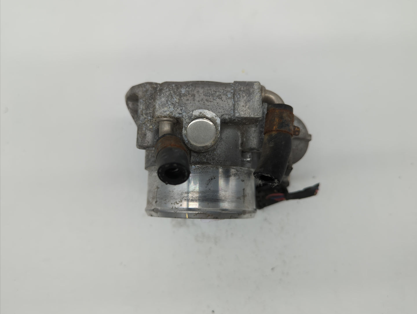 2011-2014 Hyundai Sonata Throttle Body P/N:35100-2G700 Fits Fits 2011 2012 2013 2014 2015 2016 OEM Used Auto Parts - Oemused