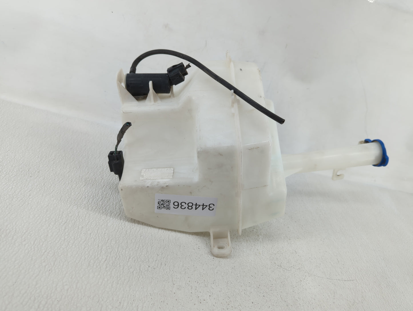 2011-2015 Hyundai Sonata Radiator Coolant Overflow Expansion Tank Bottle - Oemusedautoparts1.com