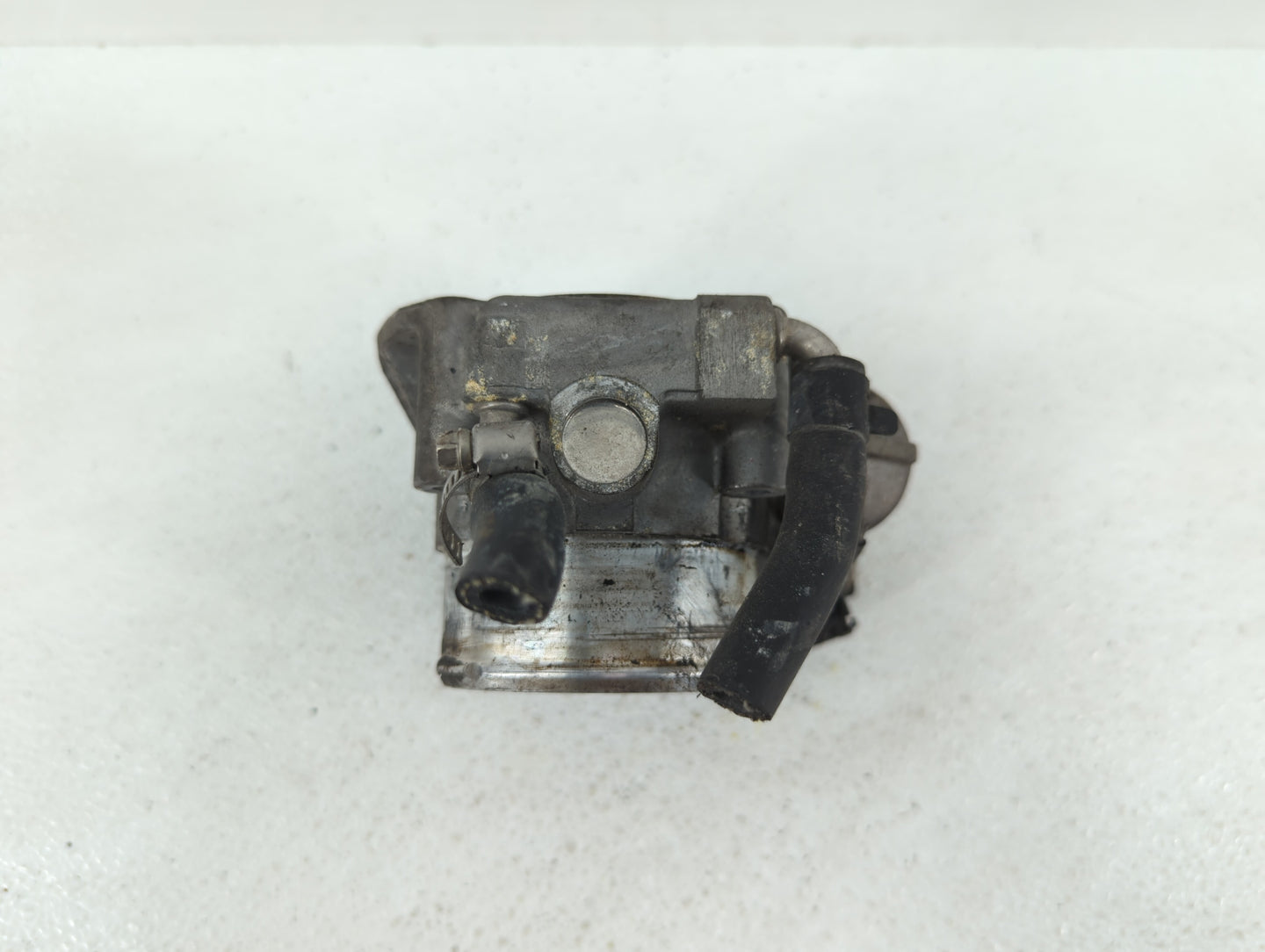 2011-2014 Hyundai Sonata Throttle Body P/N:904501 0001 35100-2G700 Fits Fits 2011 2012 2013 2014 2015 2016 OEM Used Auto Par