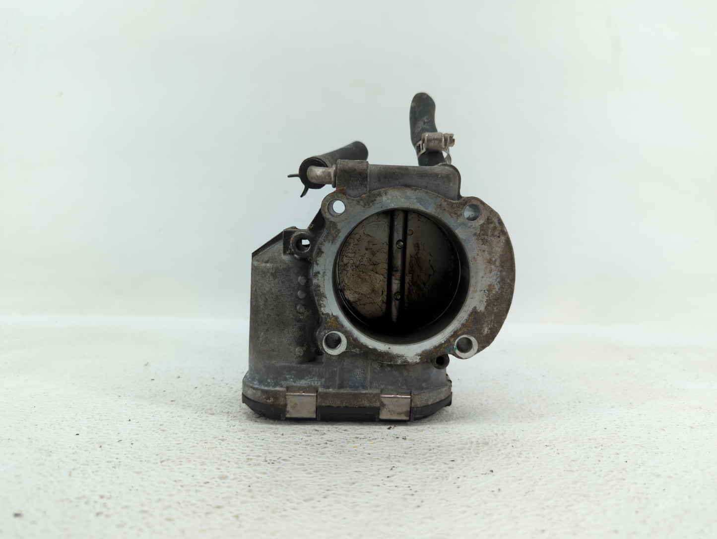 2011-2014 Hyundai Sonata Throttle Body P/N:904501 0001 35100-2G700 Fits Fits 2011 2012 2013 2014 2015 2016 OEM Used Auto Par