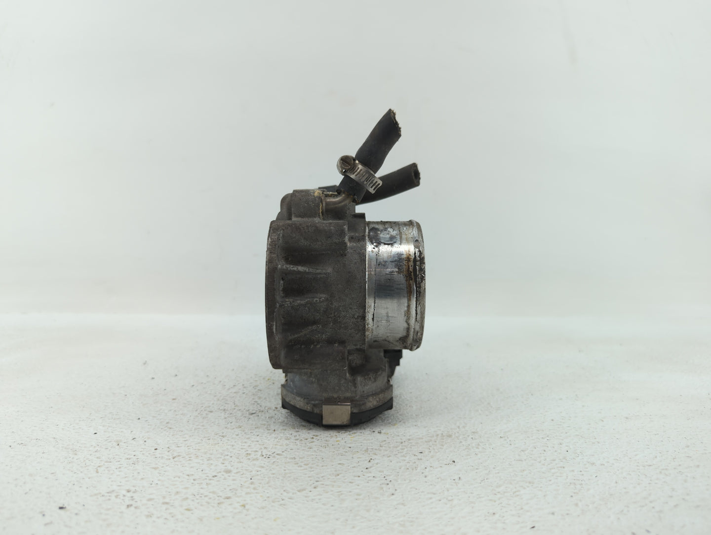 2011-2014 Hyundai Sonata Throttle Body P/N:904501 0001 35100-2G700 Fits Fits 2011 2012 2013 2014 2015 2016 OEM Used Auto Par