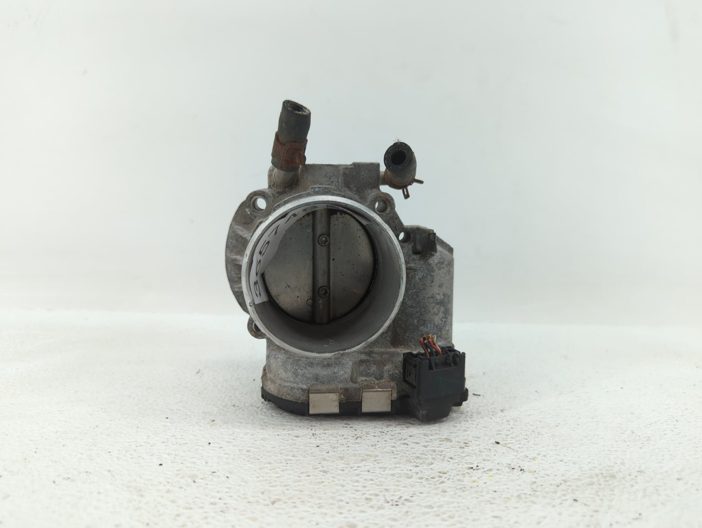 2011-2014 Hyundai Sonata Throttle Body P/N:904501 0001 35100-2G700 Fits Fits 2011 2012 2013 2014 2015 2016 OEM Used Auto Par