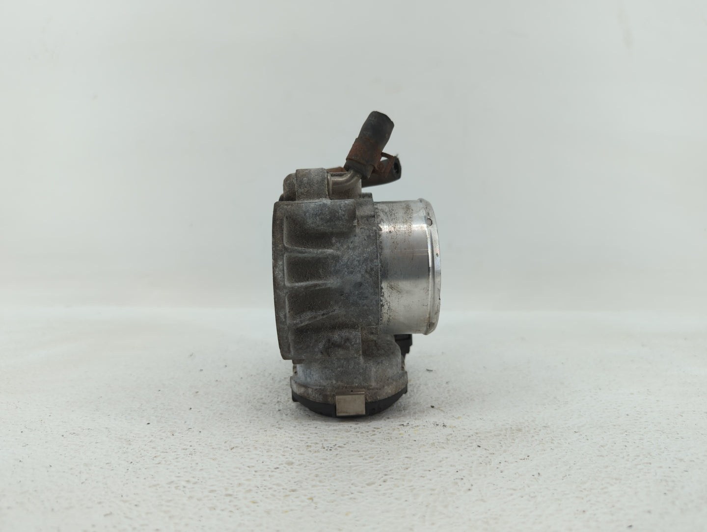 2011-2014 Hyundai Sonata Throttle Body P/N:904501 0001 35100-2G700 Fits Fits 2011 2012 2013 2014 2015 2016 OEM Used Auto Par
