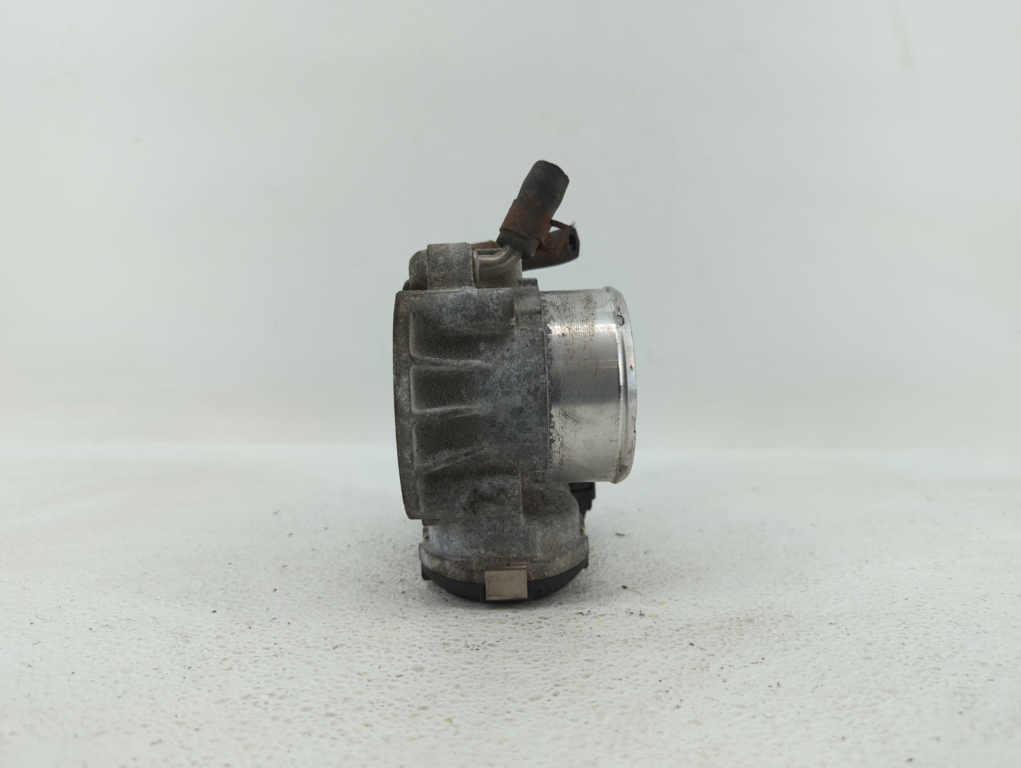 2011-2014 Hyundai Sonata Throttle Body P/N:904501 0001 35100-2G700 Fits Fits 2011 2012 2013 2014 2015 2016 OEM Used Auto Par