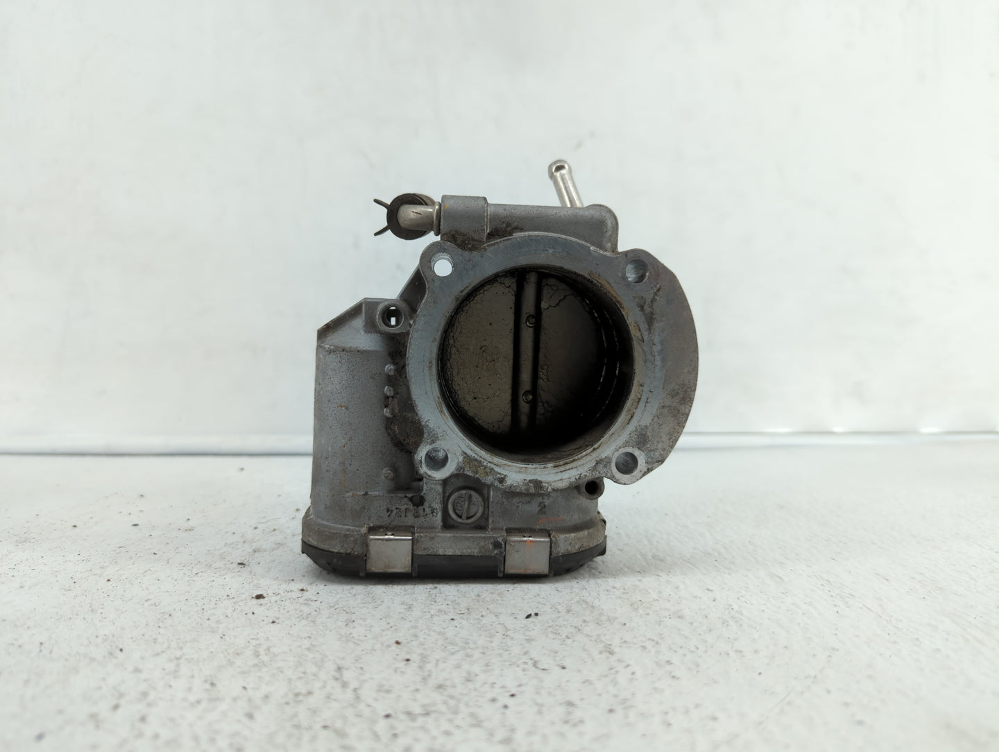 2011-2014 Hyundai Sonata Throttle Body P/N:904501 0001 35100-2G700 Fits Fits 2011 2012 2013 2014 2015 2016 OEM Used Auto Par