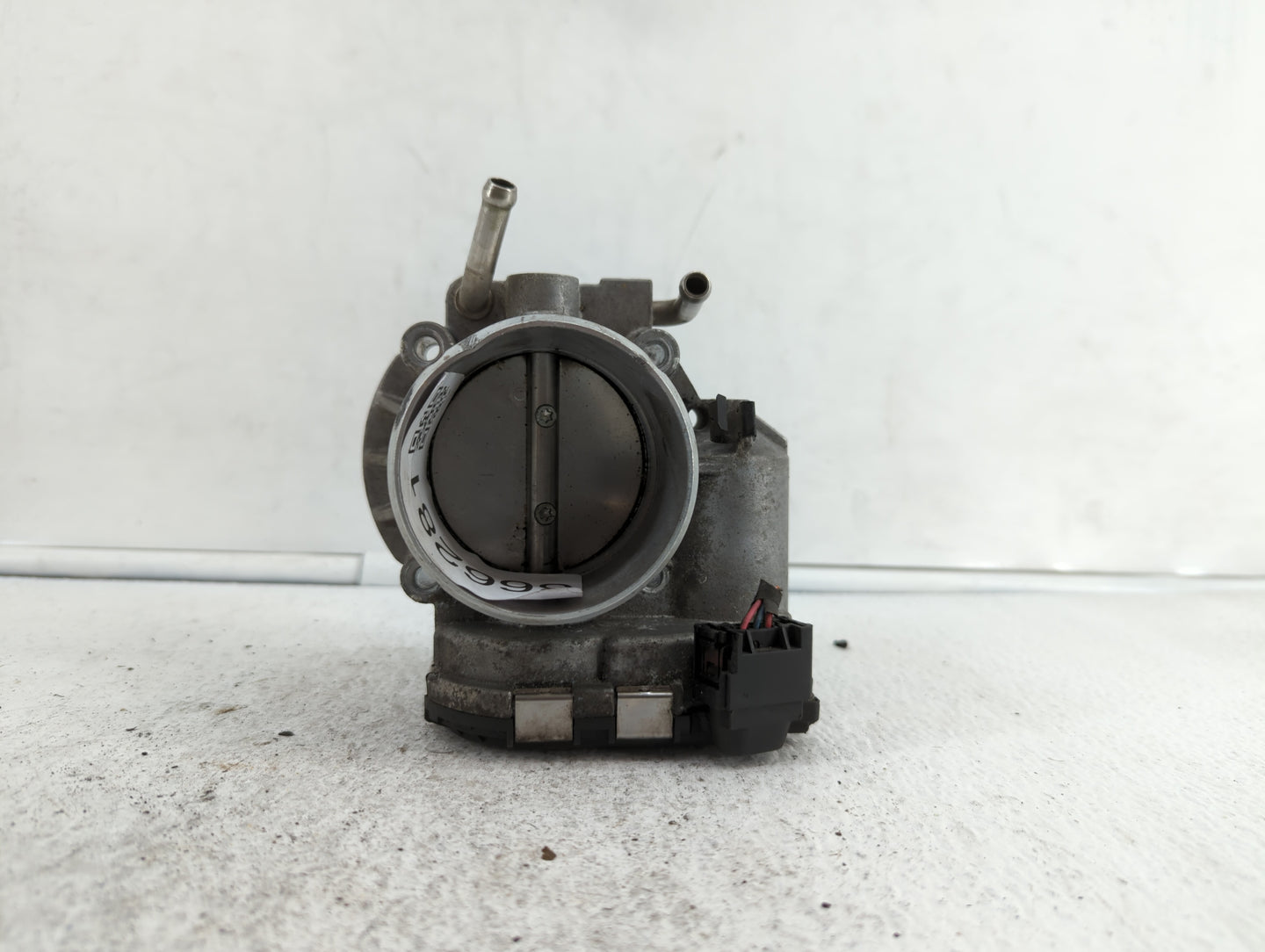 2013 Hyundai Sonata Throttle Body P/N:35100-2G700 EA-A60-01 C Fits Fits 2009 2010 2011 2012 OEM Used Auto Parts - Oemusedaut
