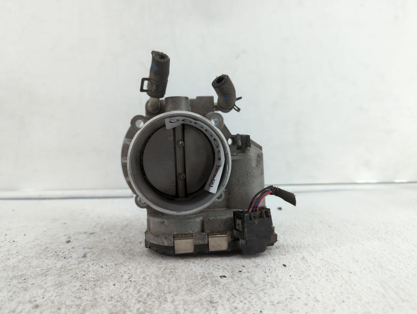2011-2014 Hyundai Sonata Throttle Body P/N:904501 0001 35100-2G700 Fits Fits 2011 2012 2013 2014 2015 2016 OEM Used Auto Par