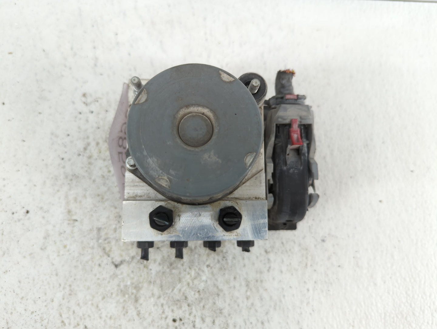 2013 Hyundai Sonata Throttle Body P/N:58920-30500 Fits OEM Used Auto Parts - Oemusedautoparts1.com